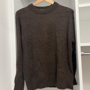 The Oversized Alpaca Crew